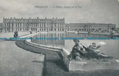 R018149 Versailles. Le Palais. Facade sur le Parc. Cosse