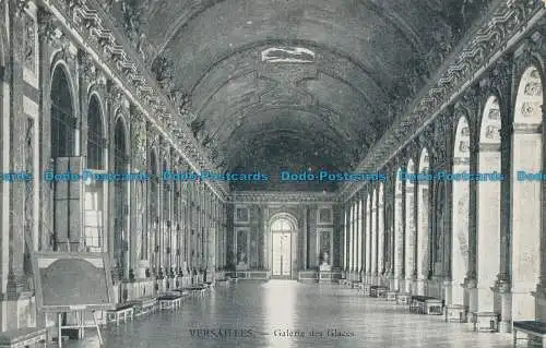 R018660 Versailles. Galerie des Glaces. Cosse