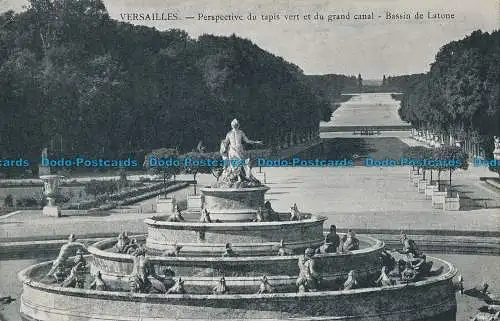 R018671 Versailles. Perspective du Tapis Vert et du Grand Canal. Bassin de Laton