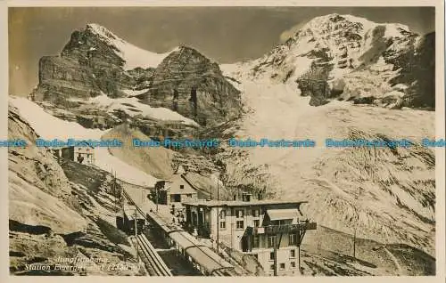 R020945 Jungfraubahn. Station Eigergletscher. Fotoglob