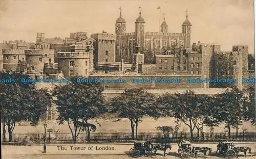 R021915 The Tower of London. Selfridge