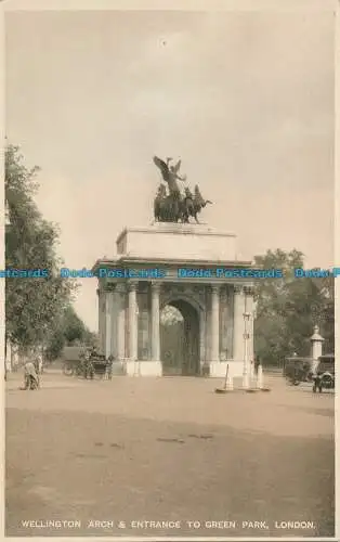 R021934 Wellington Arch und Eingang zum Green Park. London