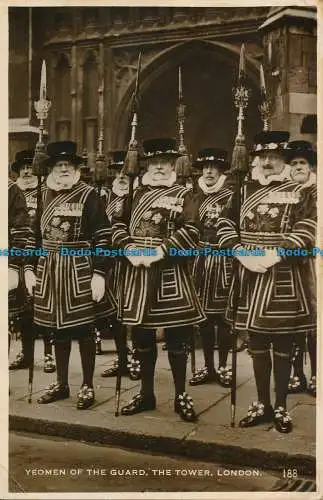 R021947 Yeomen of the Guard. Der Turm. London. Excel. RP. 1937