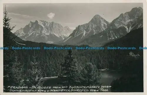 R021360 Fernpass. Blindsee 1105m mit Zugspitzmassiv 2968m Sonnenspitze 2214m