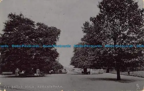 R042283 The Broad Walk. Regents Park Tuck. Silberette. 1905