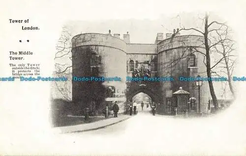 R042534 Tower of London. Der mittlere Turm. Gummistiefel