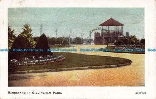 R043507 Musikpavillon in Gillingham Park. Arkadier. 1917