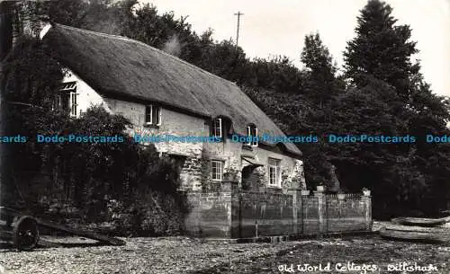 R043524 Old World Cottages. Wessex
