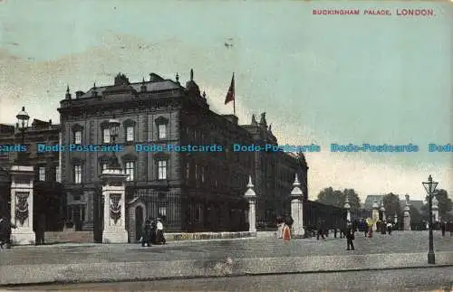 R043991 Buckingham Palace. London. 1911