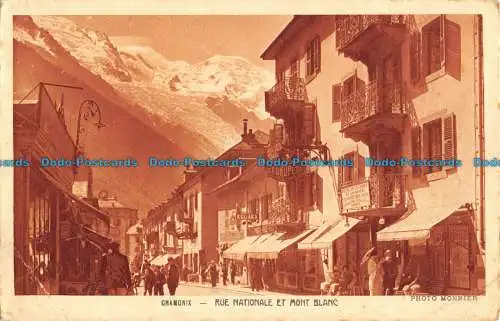 R044892 Chamonix. Rue Nationale et Mont Blanc. Monnier