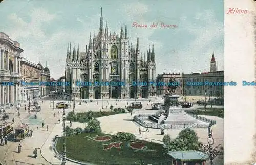 R045880 Milano. Piazza del Duomo