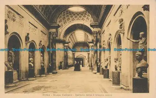 R047658 Roma. Museo Vaticano. Galleria deta il Braccio Nuovo