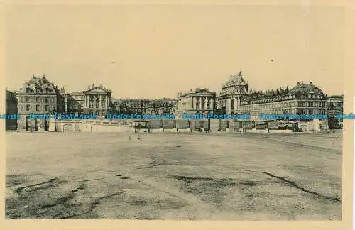 R04772 Chateau de Versailles. Fassade Prise de la Place d Armes