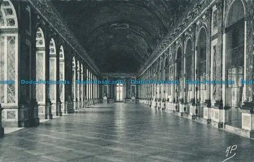 R047973 Versailles. La Galerie des Glaces. d Art