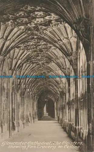 R049564 Gloucester Cathedral. Der Kreuzgang. Schwenkventilator Tracery an der Decke. Fr