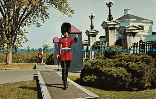 R051856 Eingangstor der Residenz des Generalgouverneurs mit der Garde. Ottawa. Auf