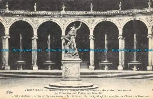 R053814 Versailles. Tolle Brunnen. Hain der Kolonnaden. In der Mitte ist die