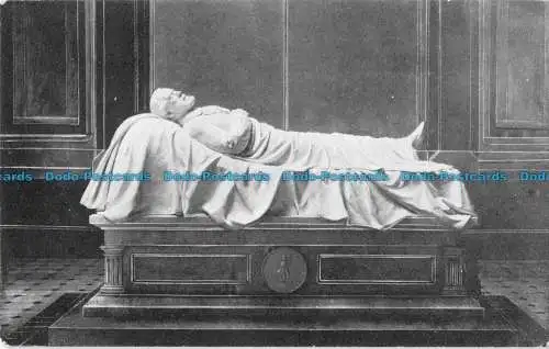 R054456 Die liegende Statue von General Robert E. Lee von Valentine Lee Chapel. W