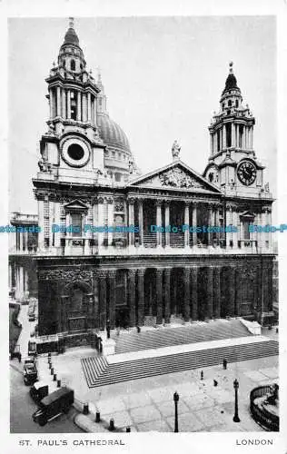 R056452 St. Pauls Cathedral. London. 1947