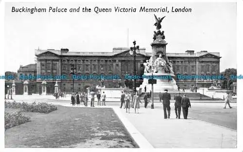 R056610 Buckingham Palace und das Queen Victoria Memorial. London