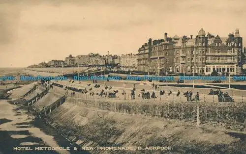 R057635 Hotel Metropole und New Promenade. Blackpool. Dennis