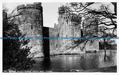 R059297 Bodiam Castle. Sussex. Südwestturm. Nahe