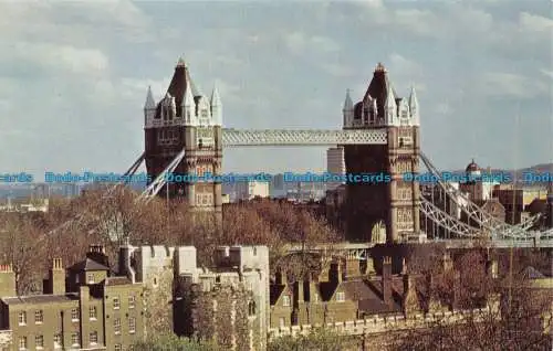 R066798 Tower Bridge. London