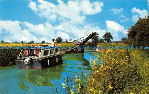 R067150 The Oxford Canal. Nr. Banbury