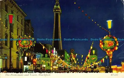 R068041 Die Promenade und der Turm. Blackpool. Bei Nacht. Bamforth