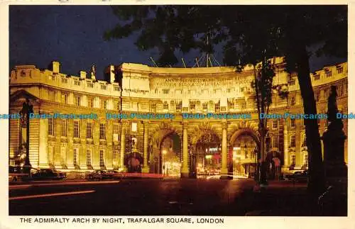 R068735 Der Admiralitätsbogen bei Nacht. Trafalgar Square. London. Fotopräzision.