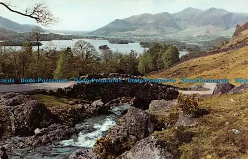 R069212 Ashness Bridge und Derwentwater. Keswick. Jarrold. RP