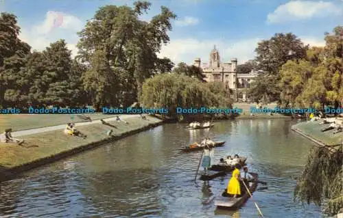 R070252 St. Johns College von Trinity Bridge. Cambridge. 1972
