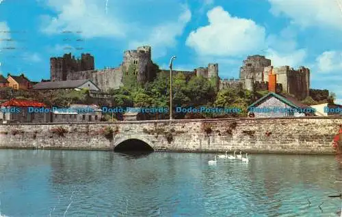 R070456 Pembroke Castle. Fotopräzision