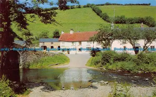 R070867 Lorna Doone Farm. Malmesmead das Tor zum Doone Valley. L. T. Blac