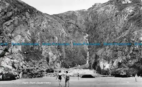 R092151 Petit Port. Guernsey. 1959. RP