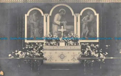 R093624 Alte Postkarte. Kirchenaltar