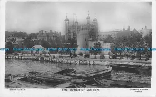 R094437 The Tower of London. Davidson Bros. RP. 1907