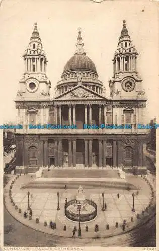 R094442 London St. Pauls Cathedral. 1924