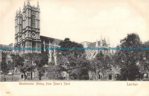 R094450 Westminster Abbey von Deans Yard London. Stengel