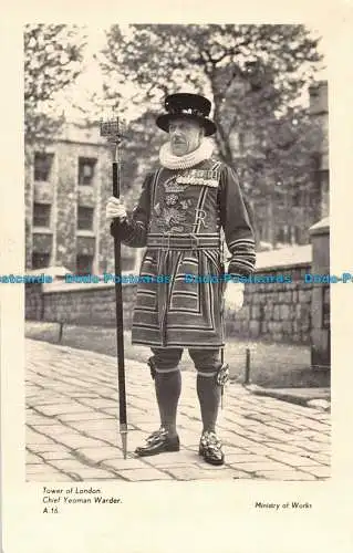 R094453 Tower of London. Chief Yeoman Warder. Arbeitsministerium. Krone