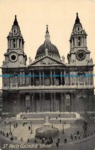 R094461 St. Pauls Cathedral. London. Die klassische