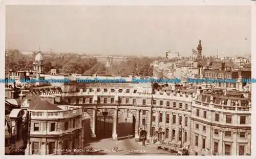 R095120 Admiralty Arch zeigt Buckingham Palace. London. RA. RP