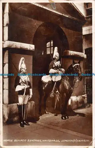 R095686 Horse Guards Sentries. Whitehall. London. Valentinstag. Nr 64226. RP. 1935