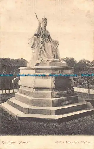 R095816 Kensington Palace. Queen Victoria Statue. Schraubenschlüssel