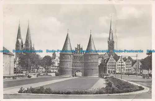 R103694 Lübeck. Reichsbank. Marienkirche. Holstentor. Salzspeicher. Petrikirche.