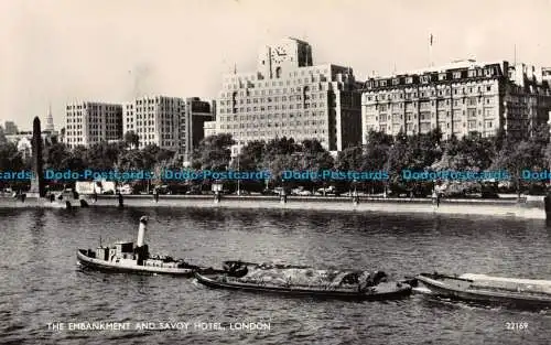 R109555 The Embankment and Savoy Hotel. London. Lachs. Nr 22169. RP