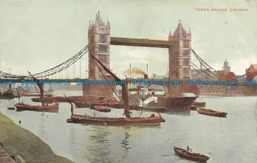 R112215 Tower Bridge. London