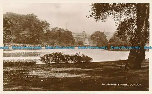 R112739 St. James Park. London. M. und L. National. RP