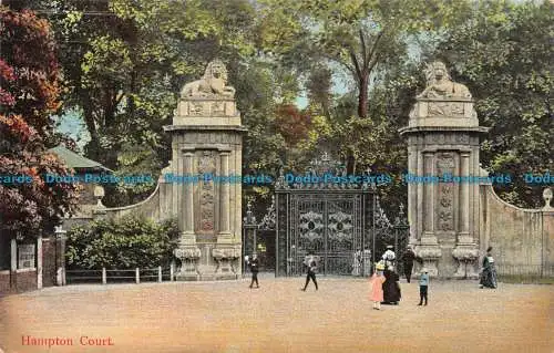 R111920 Hampton Court