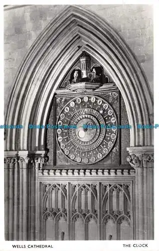 R111988 Wells Cathedral. Die Uhr. Dean. RP